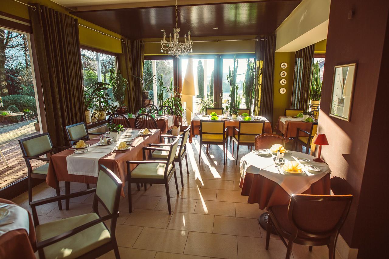 Lindenhof Hotel Tepe Damme Exterior photo
