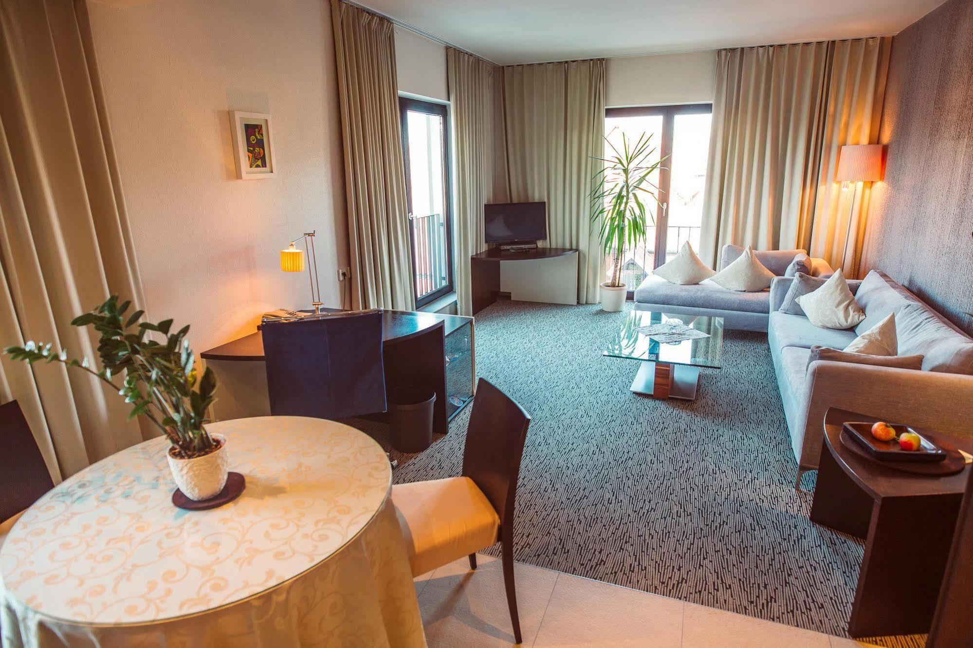 Lindenhof Hotel Tepe Damme Exterior photo